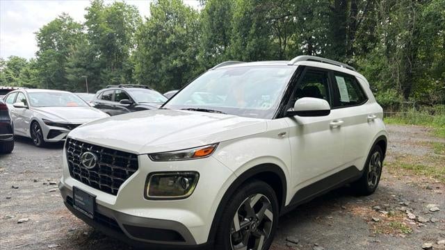 Preowned 2023 Hyundai VENUE SEL for Sale