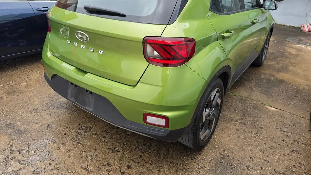 2024 Hyundai VENUE SEL