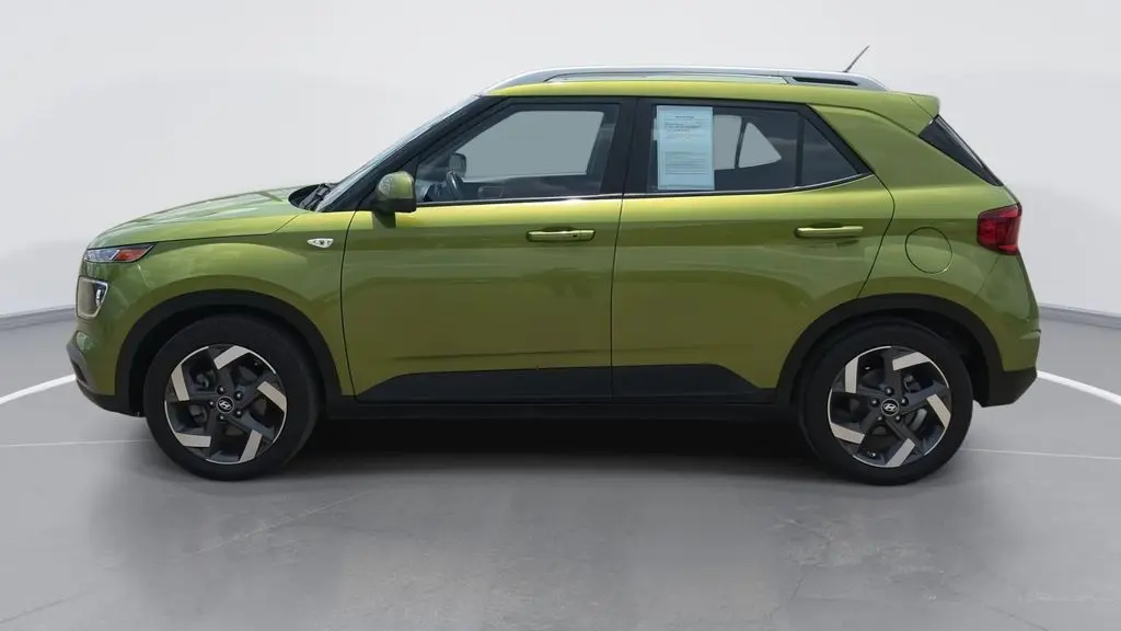 2024 Hyundai VENUE SEL