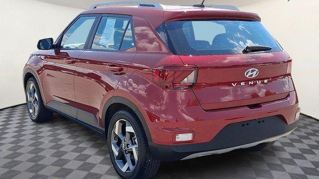 2024 Hyundai VENUE Limited