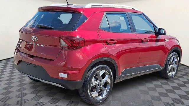 2024 Hyundai VENUE Limited