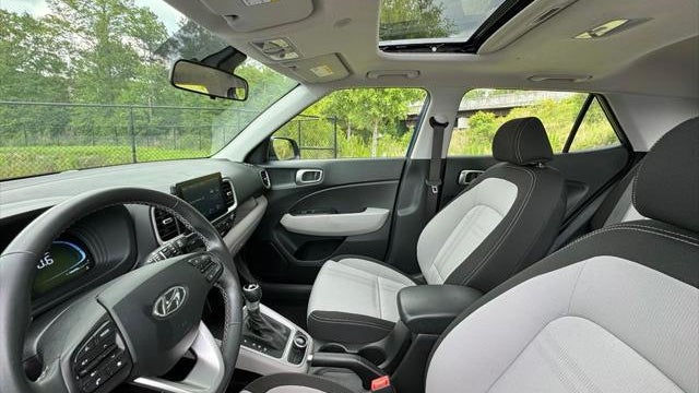 2024 Hyundai VENUE SEL
