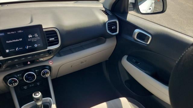 2025 Hyundai VENUE SEL