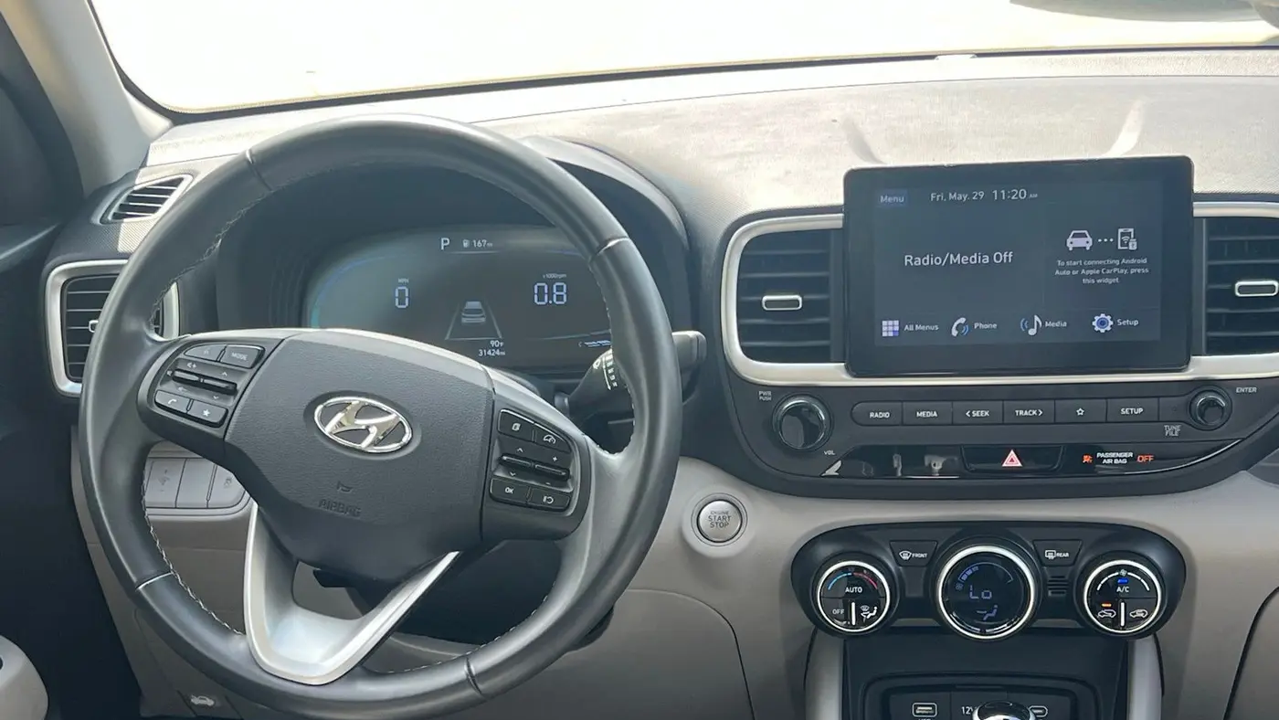 2025 Hyundai VENUE SEL