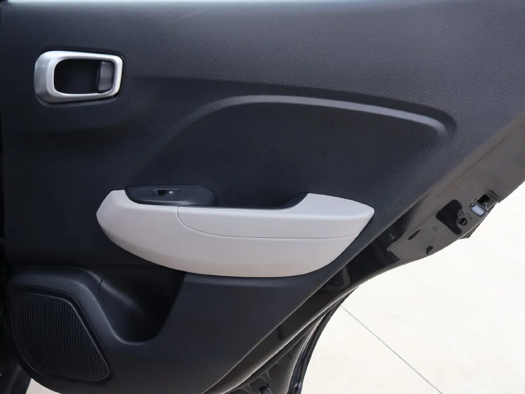 2025 Hyundai Venue - $18,893