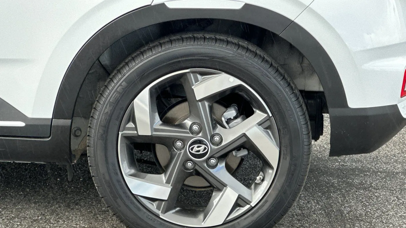 2025 Hyundai VENUE Limited