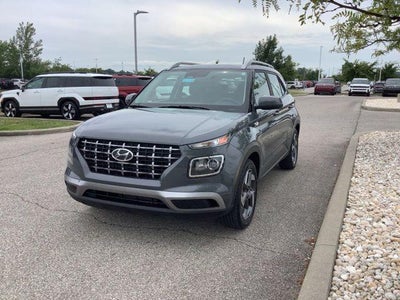 2026 Hyundai Venue SEL 4DR Crossover W/Two-Tone Roof