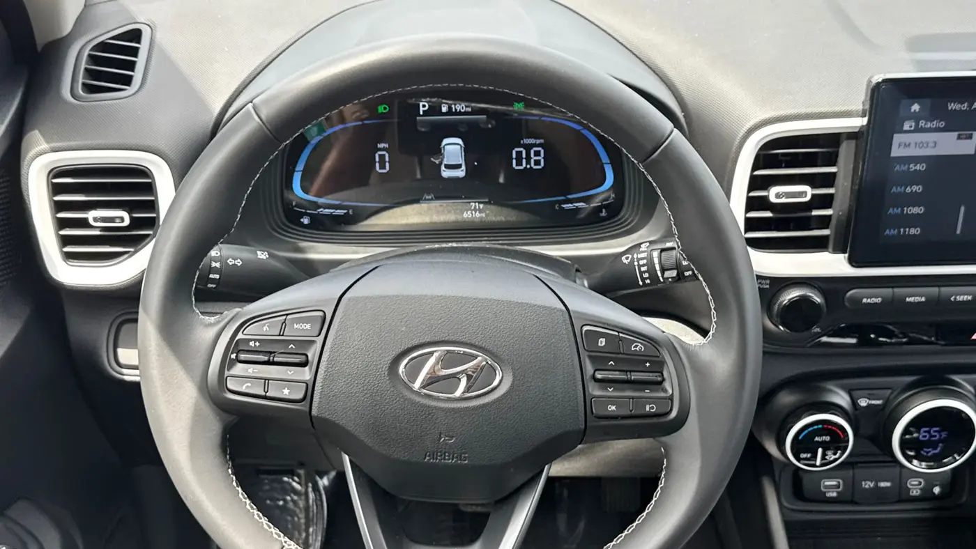 2026 Hyundai VENUE SEL
