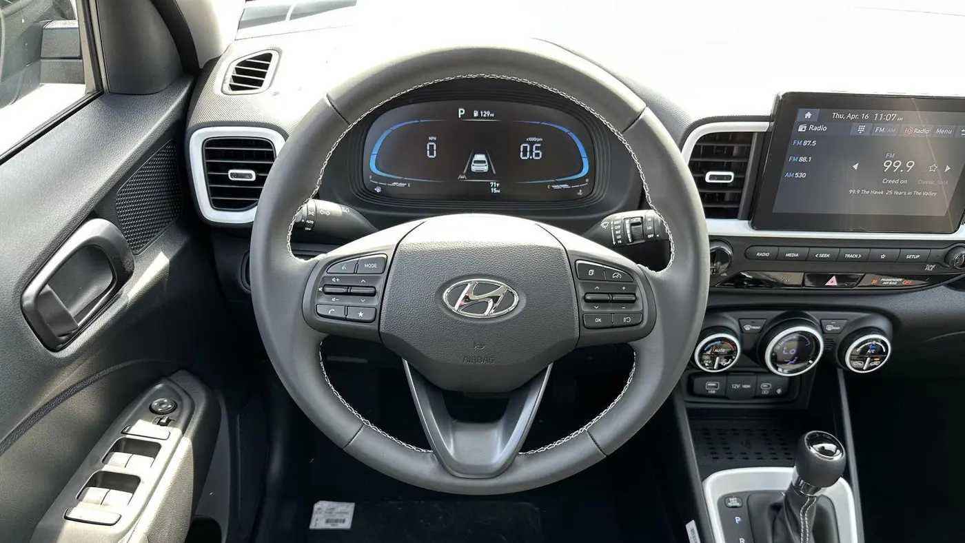 2026 Hyundai VENUE SEL