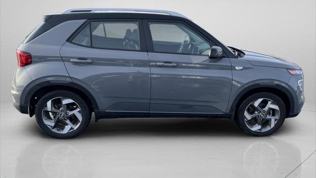 2022 Hyundai VENUE Limited
