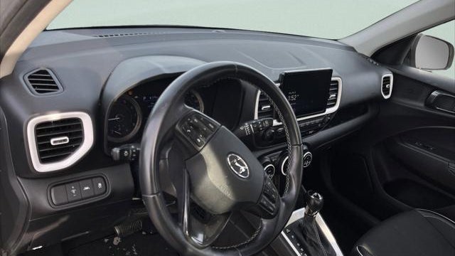 2022 Hyundai VENUE Limited