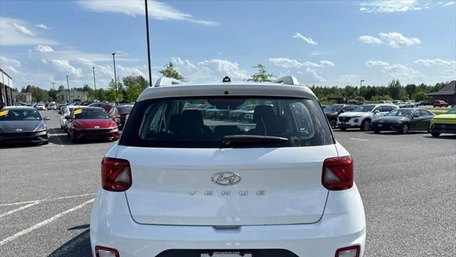 2023 Hyundai VENUE SEL