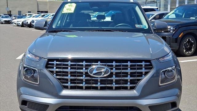 2023 Hyundai VENUE SEL
