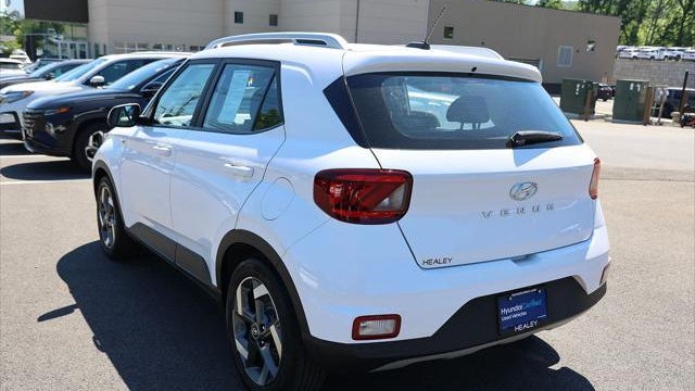 2023 Hyundai VENUE SEL