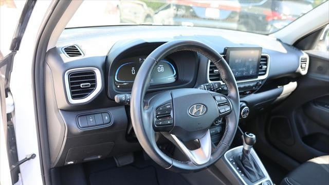 2023 Hyundai VENUE SEL