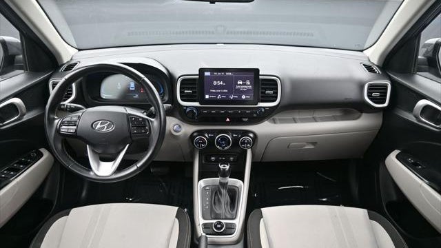2024 Hyundai VENUE SEL