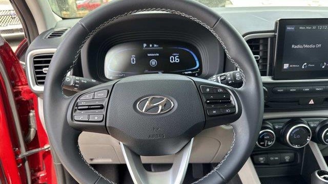 2024 Hyundai VENUE SEL