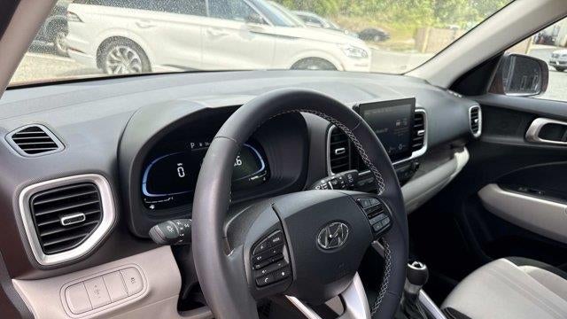 2024 Hyundai VENUE SEL