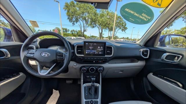 2024 Hyundai VENUE SEL