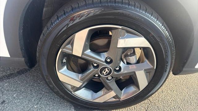 2024 Hyundai VENUE Limited