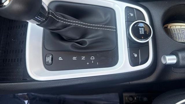 2024 Hyundai VENUE Limited