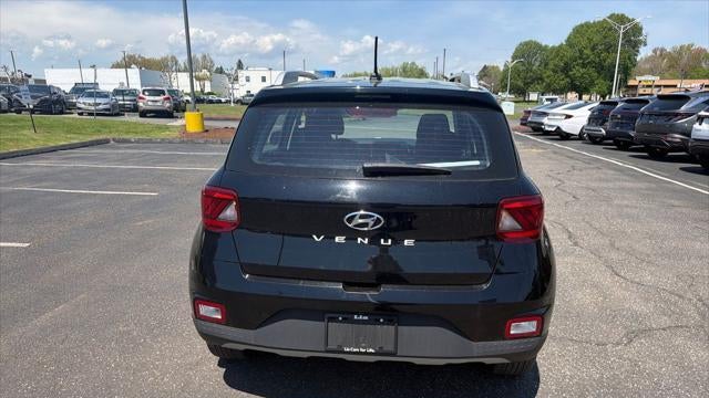 2025 Hyundai VENUE SEL