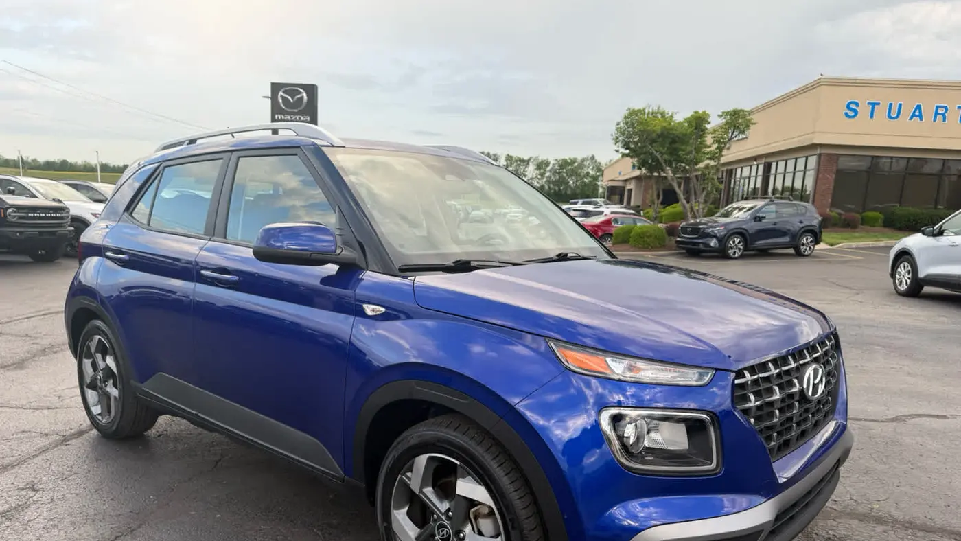 Preowned 2025 Hyundai VENUE SEL for Sale