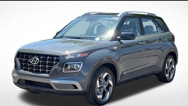 Preowned 2025 Hyundai VENUE SEL for Sale