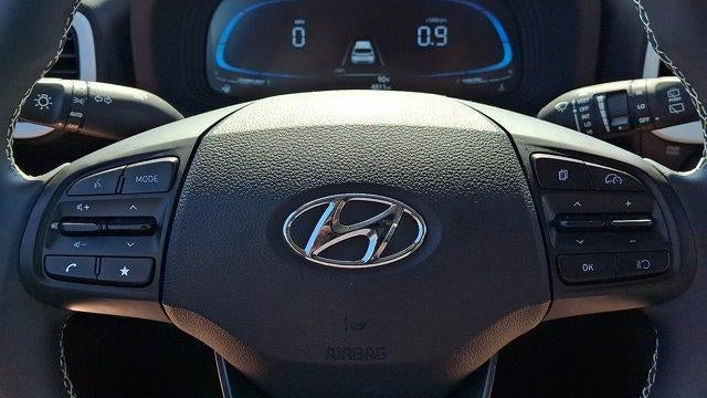 2025 Hyundai VENUE Limited