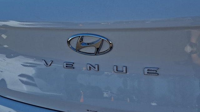 2025 Hyundai VENUE Limited