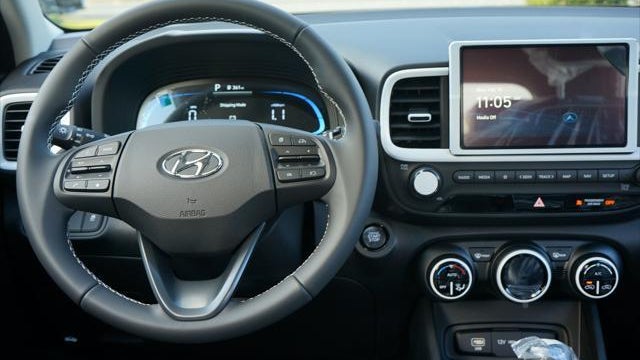 2025 Hyundai VENUE Limited
