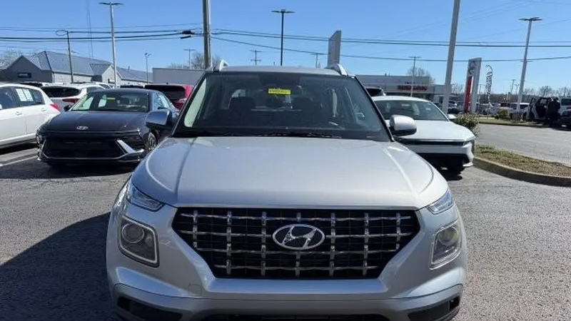 2025 Hyundai VENUE SEL