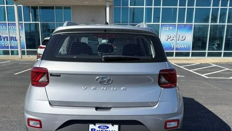 2025 Hyundai VENUE SEL