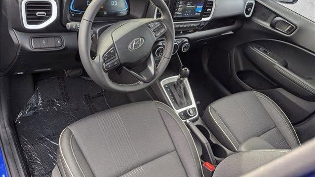 2025 Hyundai VENUE Limited