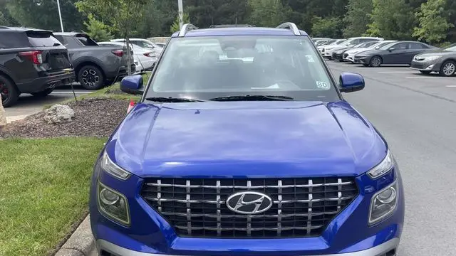 2026 Hyundai VENUE SEL