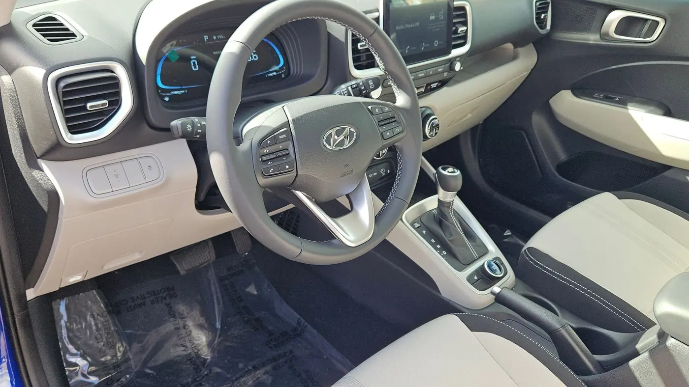 2026 Hyundai VENUE SEL
