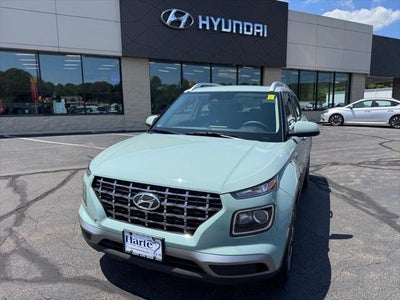 2026 Hyundai Venue SEL 4DR Crossover W/Two-Tone Roof