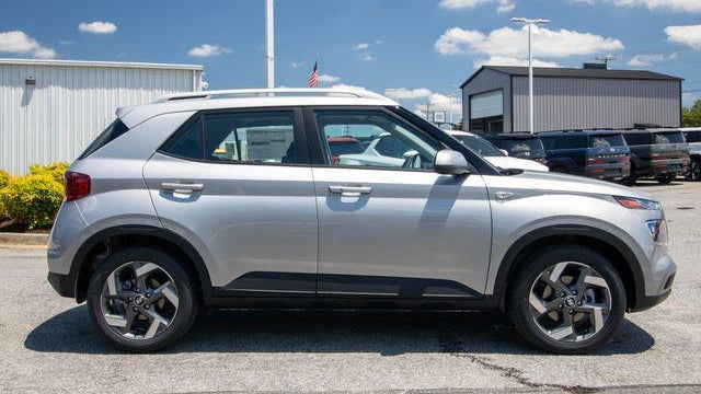 2026 Hyundai VENUE SEL