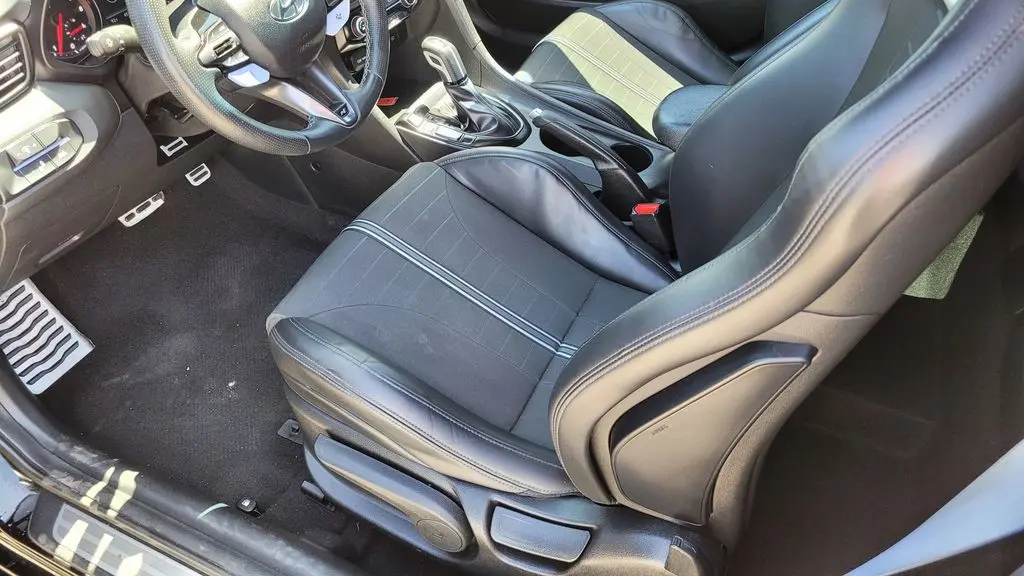 2022 Hyundai VELOSTER N Base