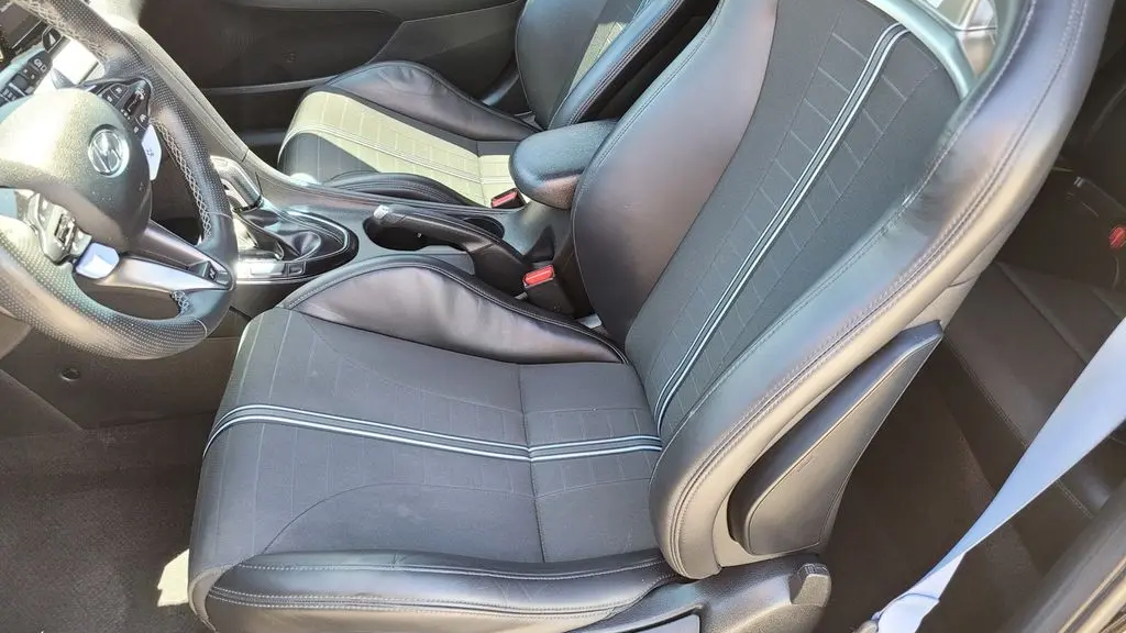 2022 Hyundai VELOSTER N Base
