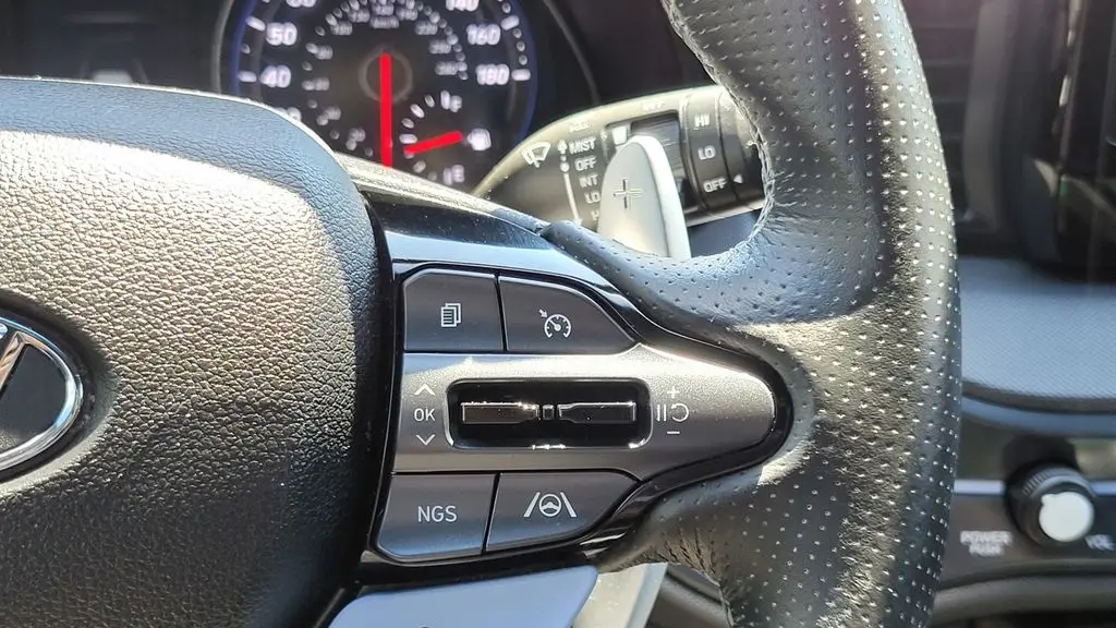 2022 Hyundai VELOSTER N Base