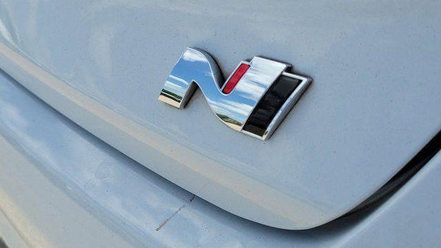 2020 Hyundai VELOSTER N Base