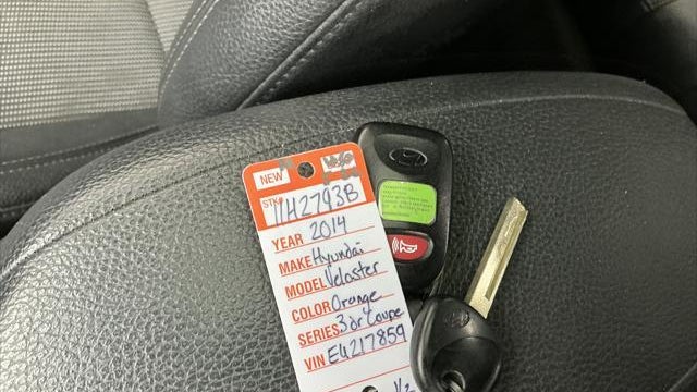 2014 Hyundai VELOSTER Base