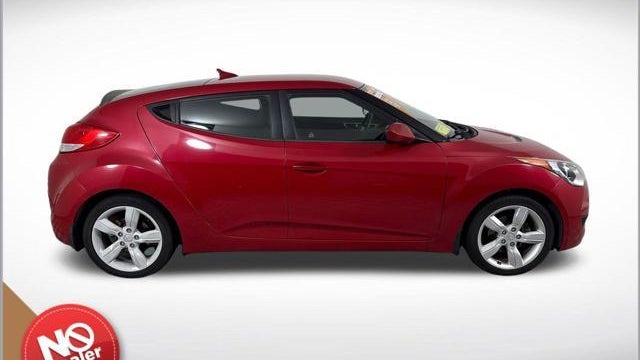 2013 Hyundai VELOSTER Base