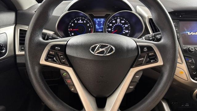 2013 Hyundai VELOSTER Base