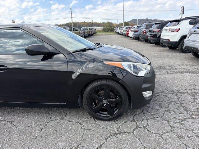 2013 Hyundai Veloster - $9,574
