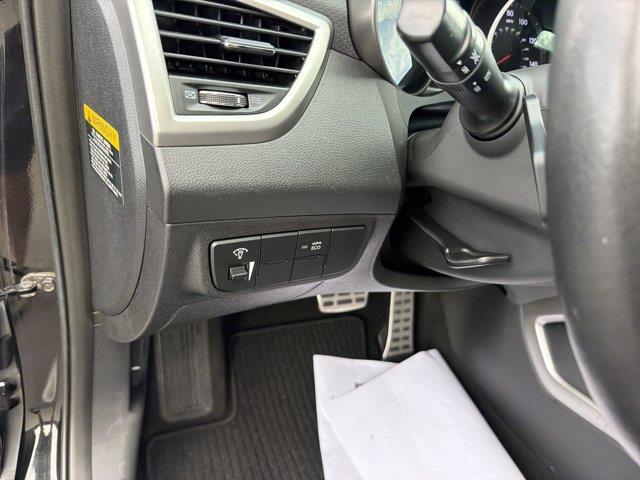 2013 Hyundai Veloster - $9,574