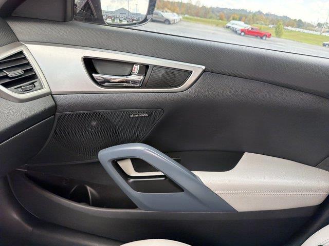2013 Hyundai Veloster - $9,574