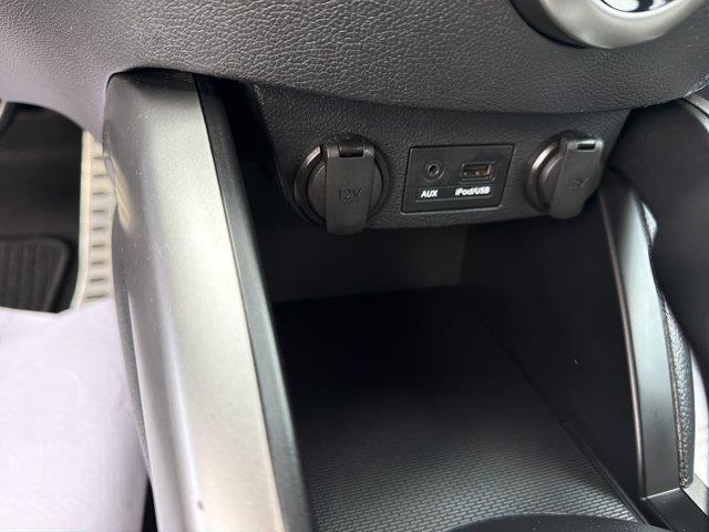 2013 Hyundai Veloster - $9,574