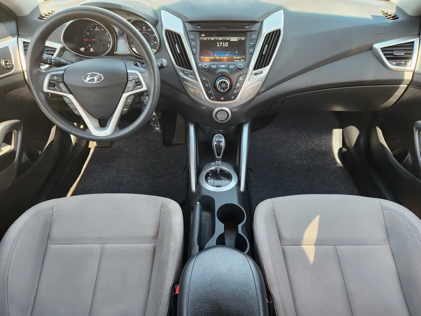 2014 Hyundai Veloster - $8,906